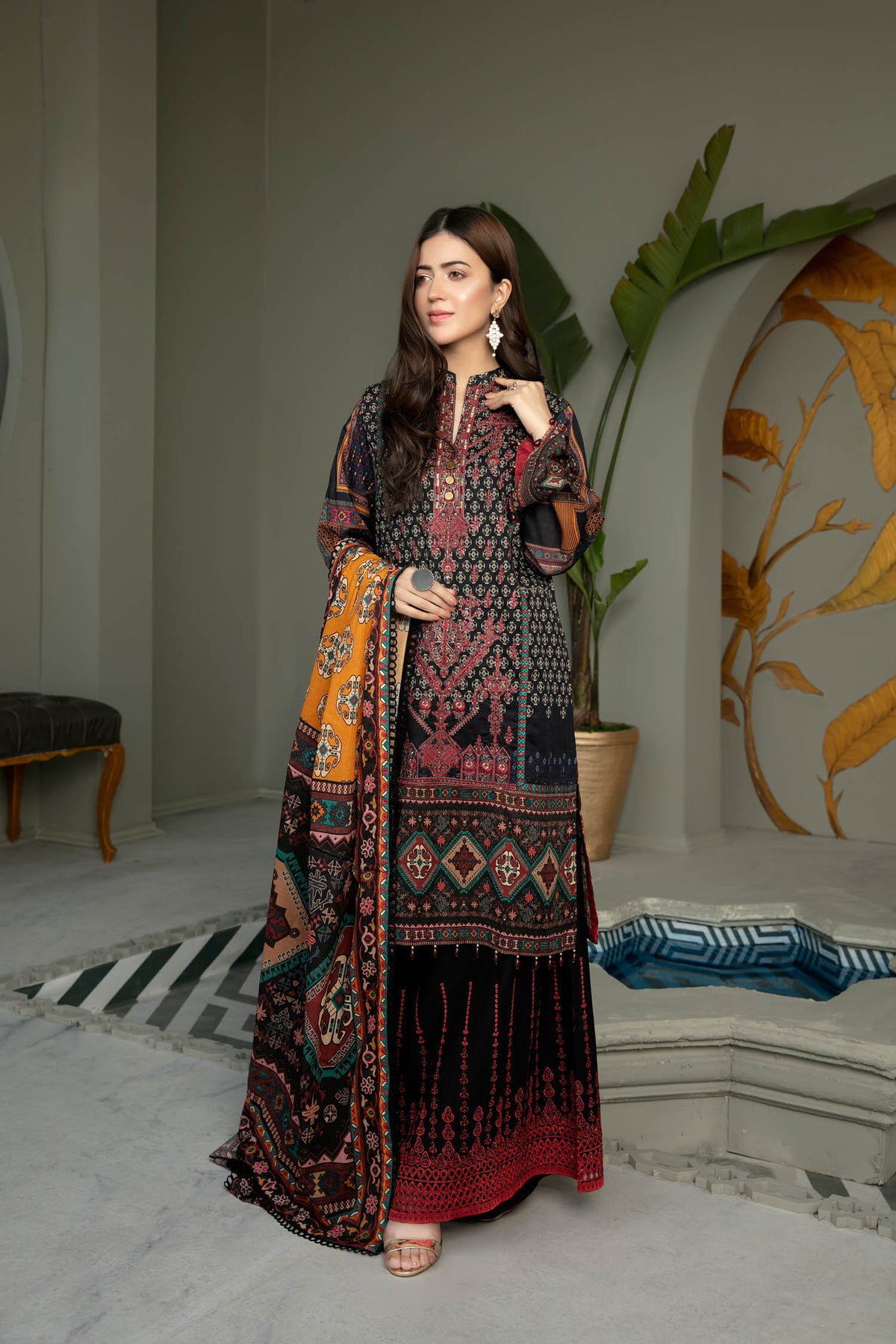3 Piece – Embroidered Lawn