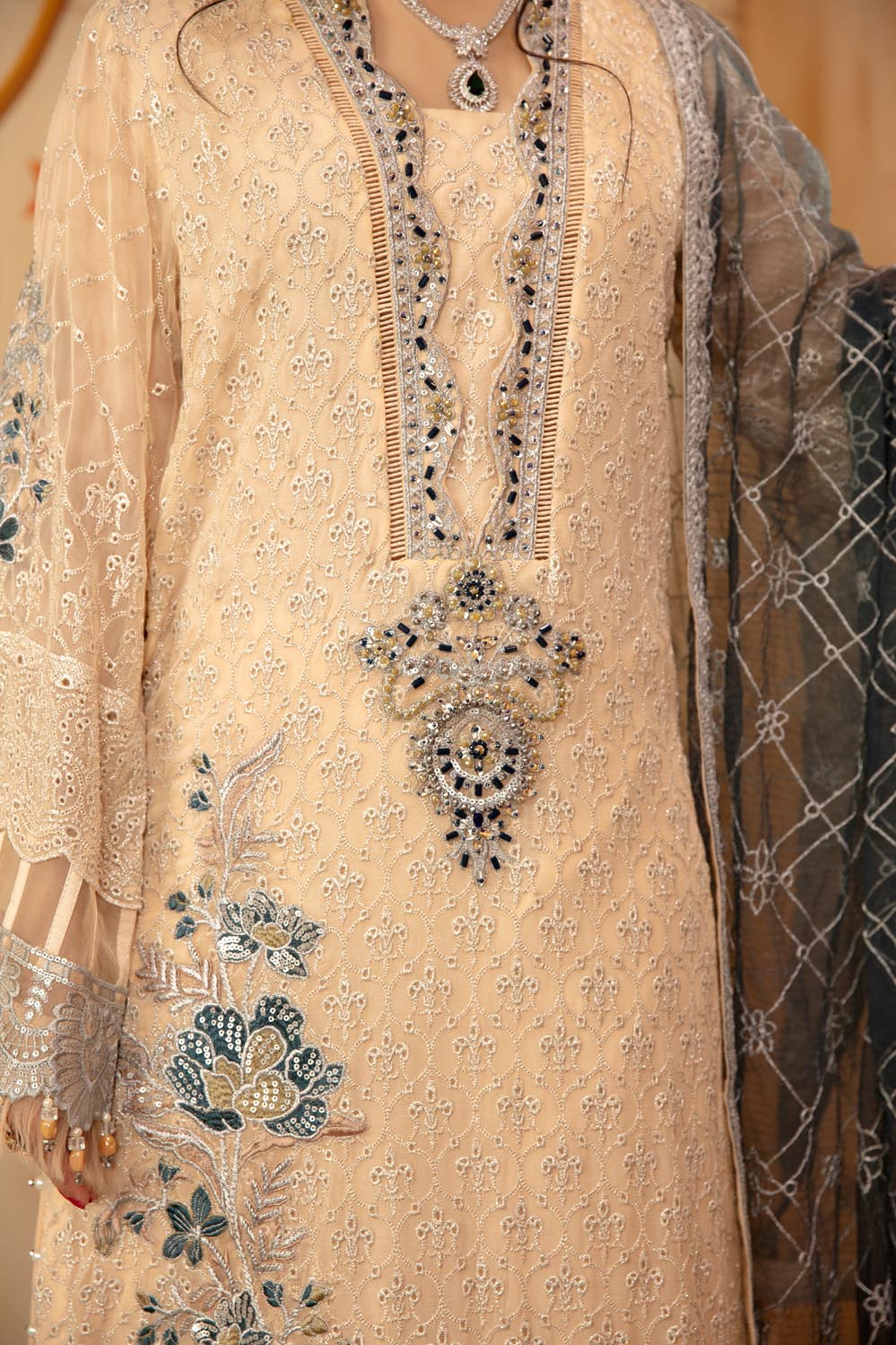 Sundas - Stitched
