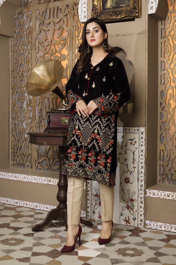Black 04 -  Embroidered Velvet Un Stitched (2 Piece)
